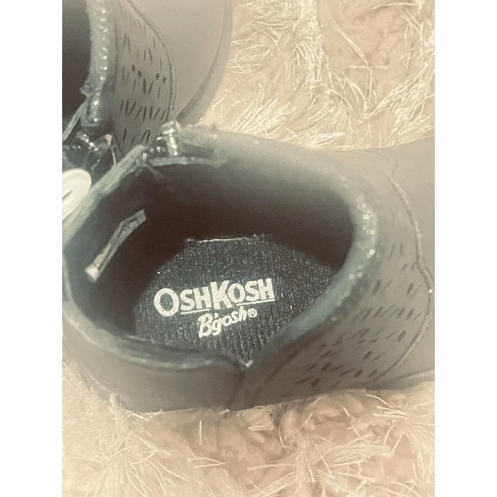 OshKosh B'gosh Toddler Boots – Black – Size 6T – Cut‑Out Accents – NWT
